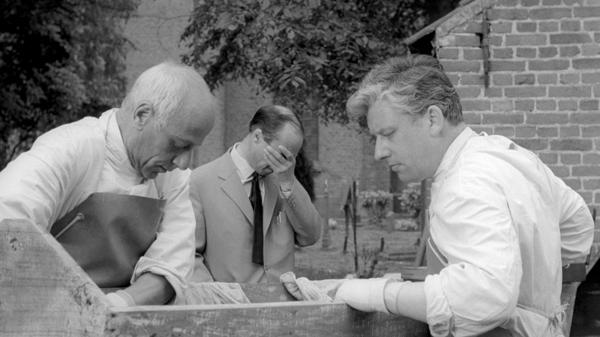 Saçını Kestiren Adam görsel 1